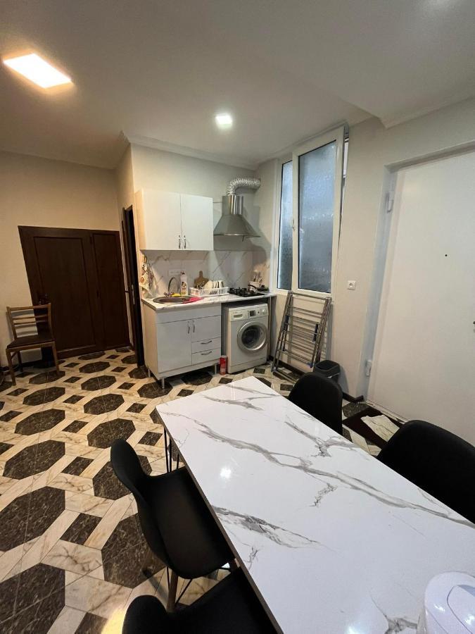 Appartement Hello 2 à Tbilissi Extérieur photo